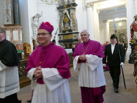 Abschlussvesper der Bischofskonferenz mit Spendung des Bonifatiussegens (Foto: Karl-Franz Thiede)